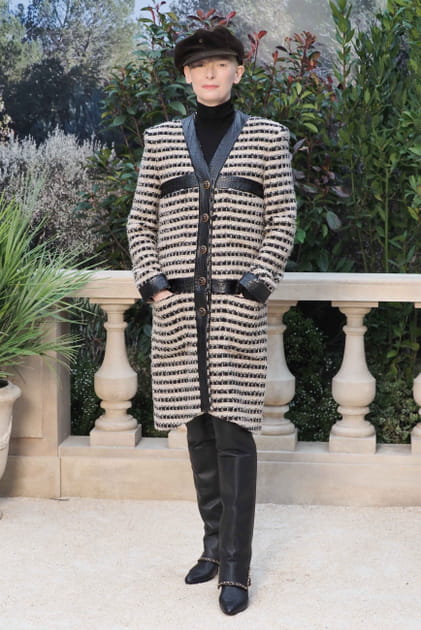 Tilda Swinton au d&eacute;fil&eacute; Chanel
