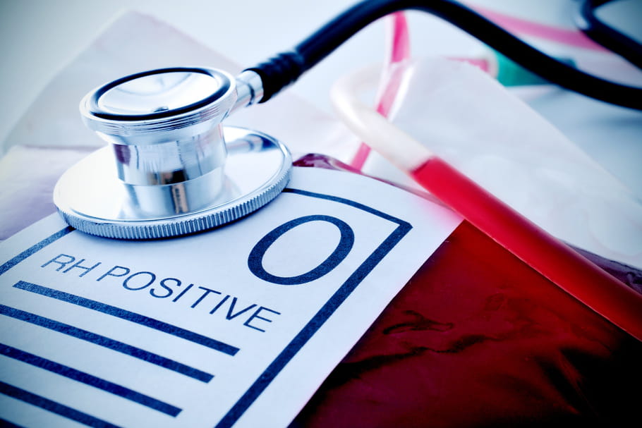 Groupe sanguin et coronavirus : moins de risque pour le groupe O ?
