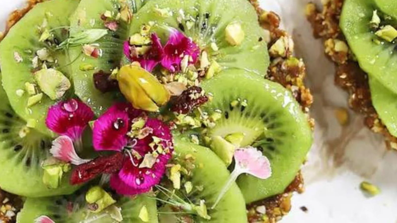 Tartelettes sans cuisson aux pistaches et kiwi
