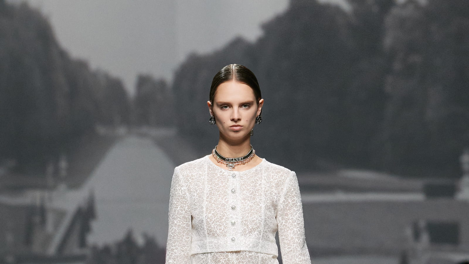 Look 54