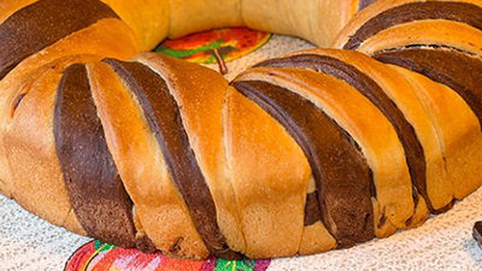 Brioche couronne marbrée chocolat