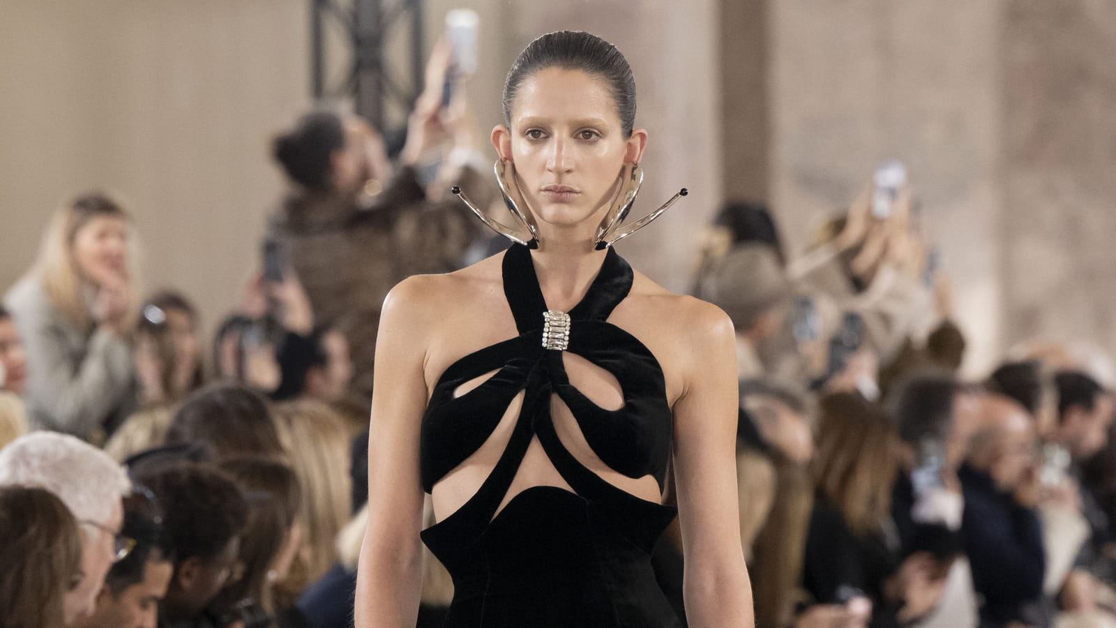 Look 25 du défilé Schiaparelli