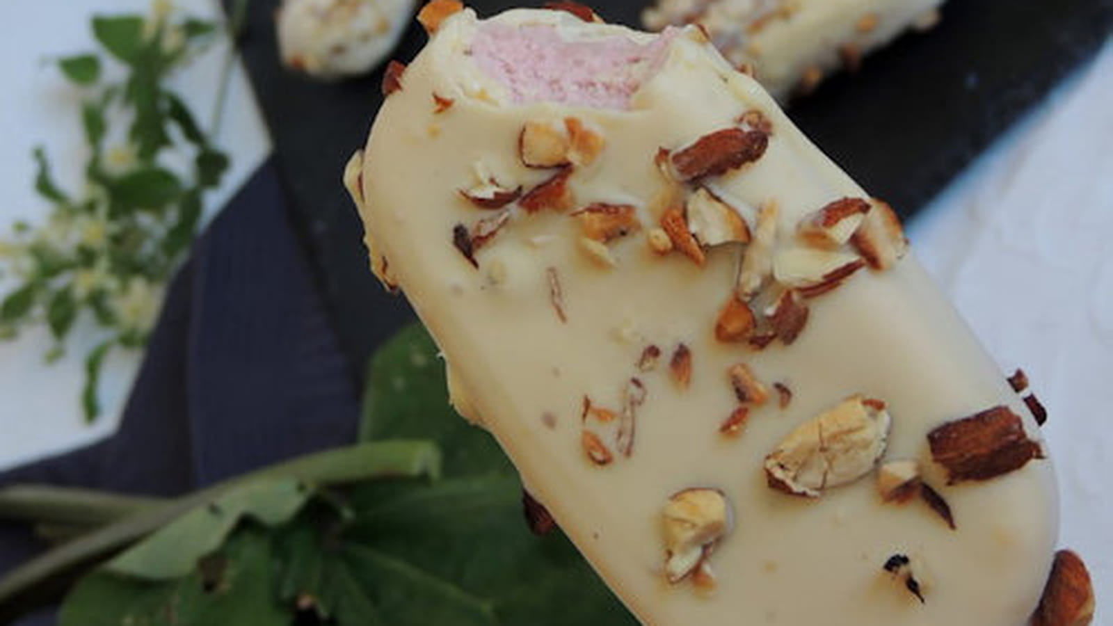 Esquimaux rhubarbe framboise & chocolat blanc