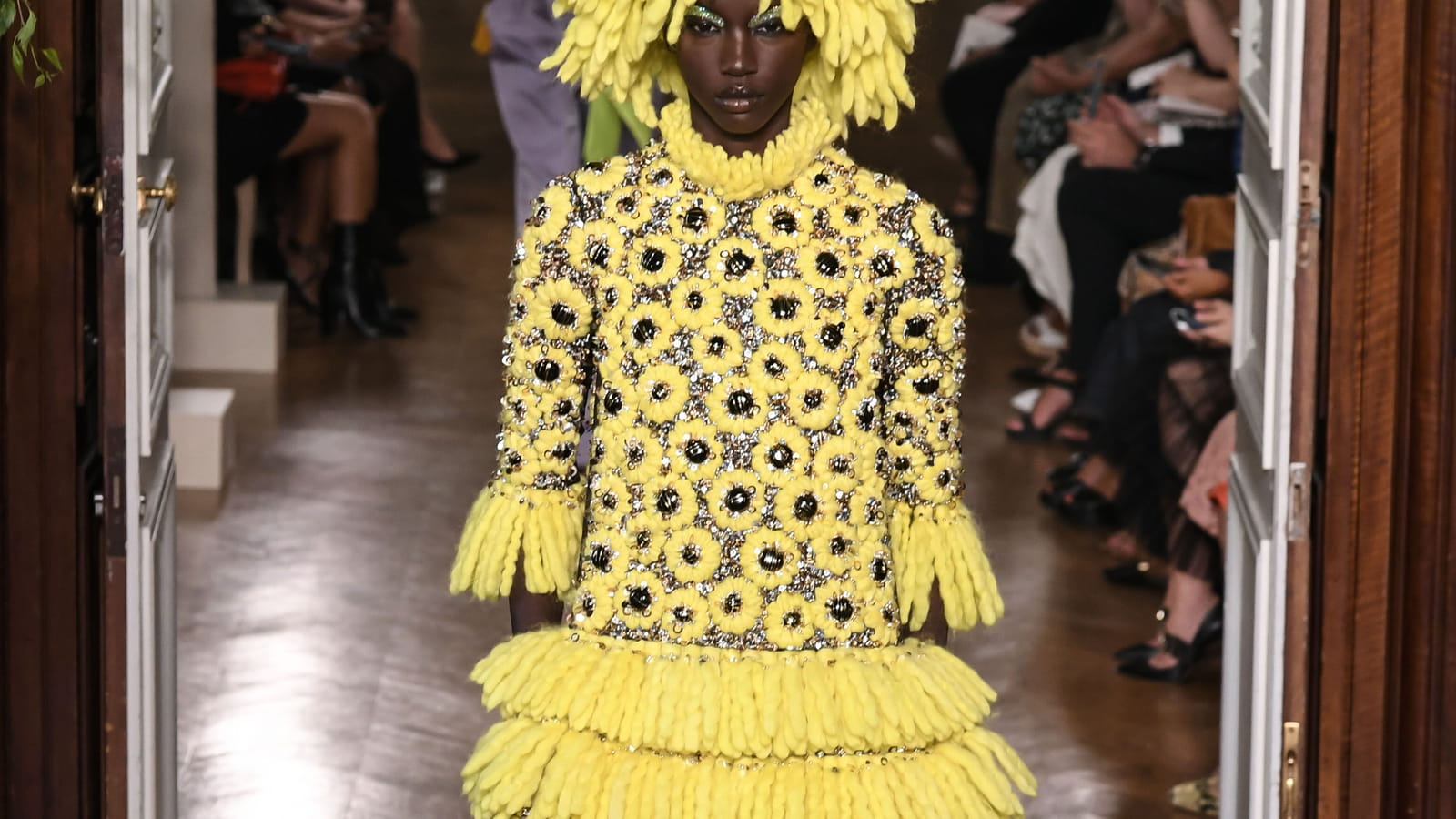 Look 1