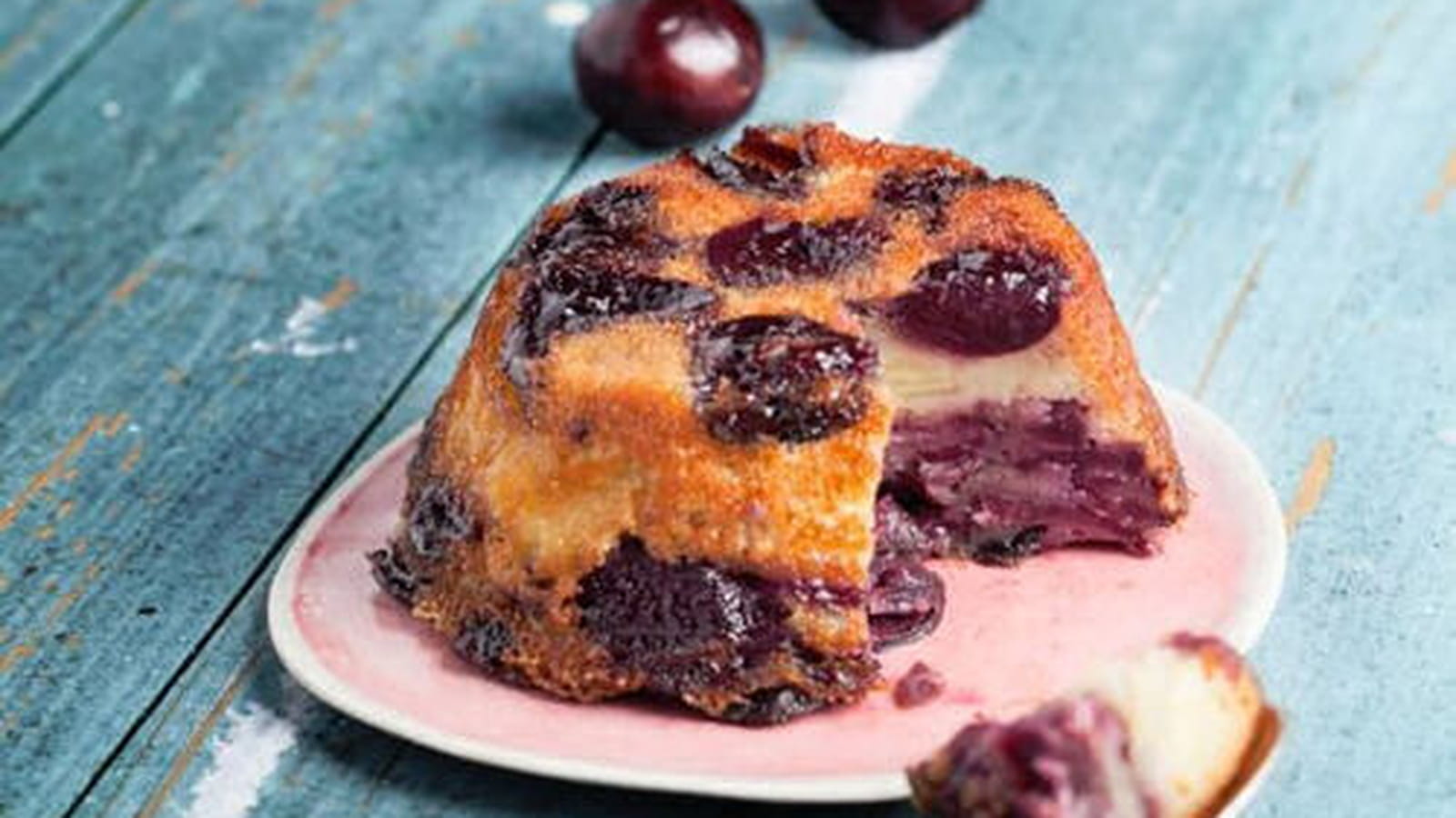 Gâteau invisible aux cerises et kirsch