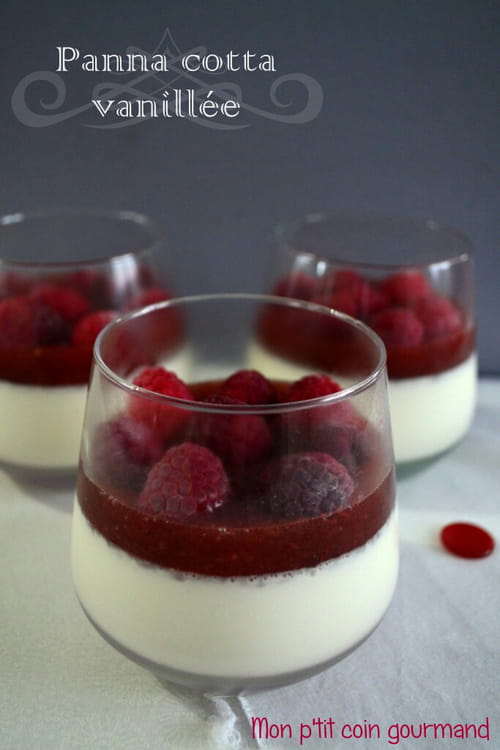 Panna cotta vanillée, confiture de fraises et framboises