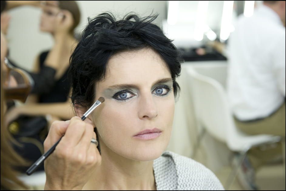 Fashion week Paris&nbsp;: le regard m&eacute;tallique du d&eacute;fil&eacute; Chanel