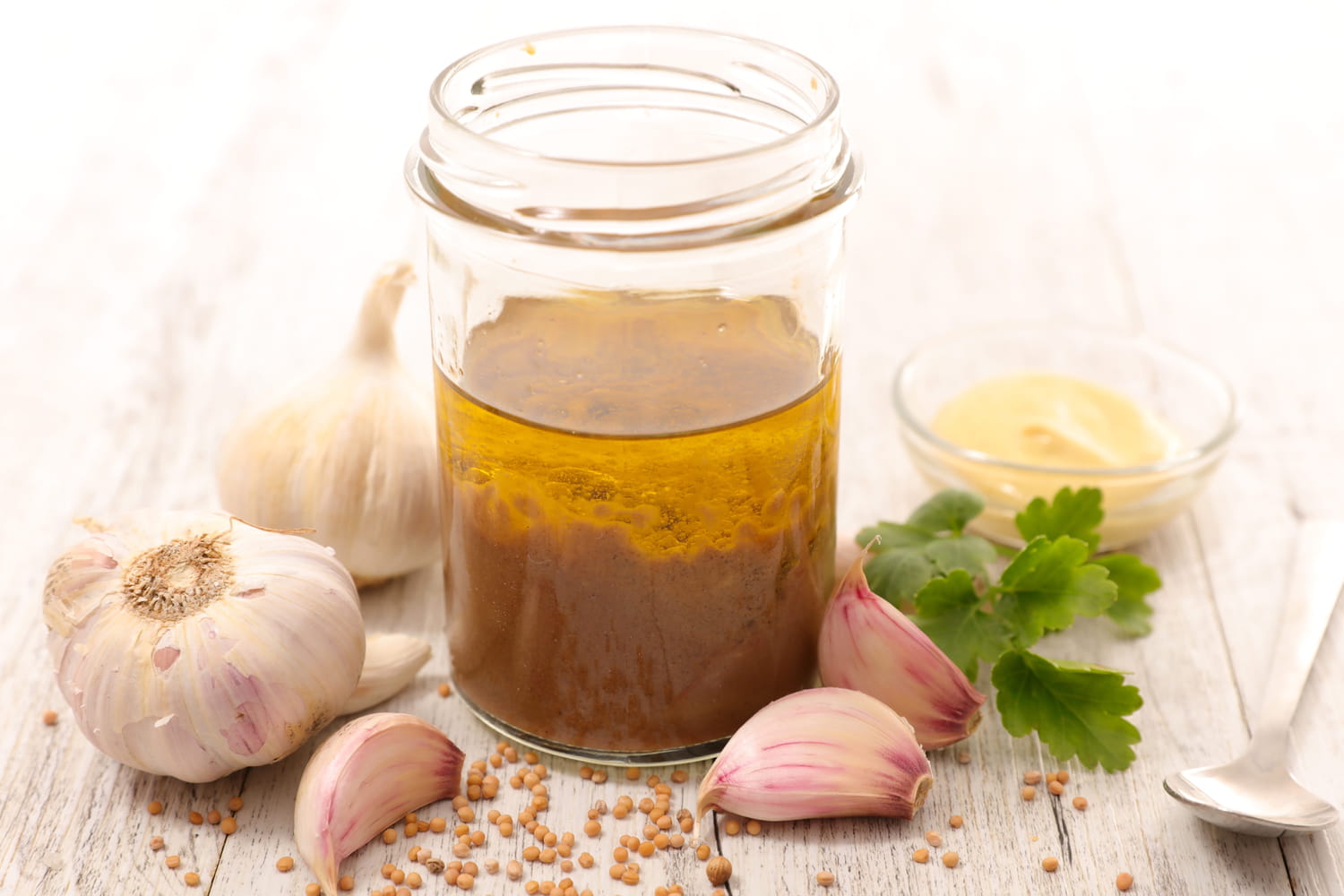 Nos grands-mères savaient la préparer mieux que personne : voici leur recette de vinaigrette à l'ancienne