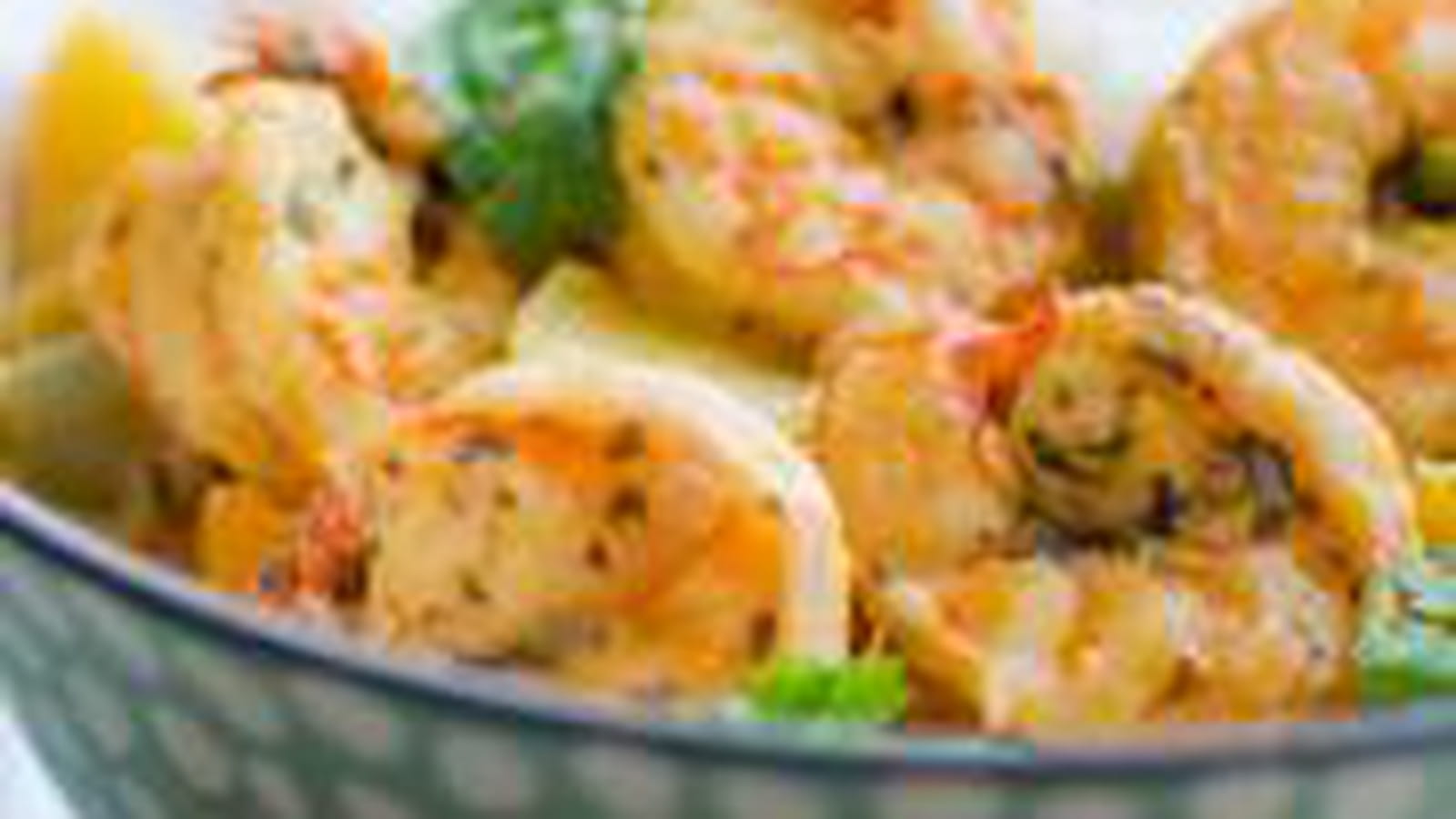 Crevettes aux épices douces, ananas et lait de coco