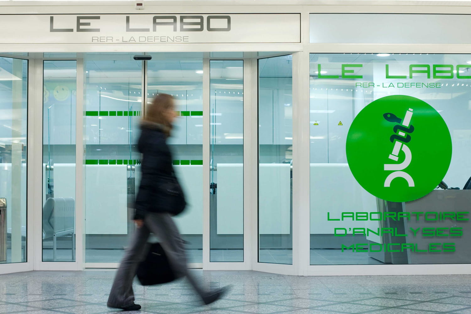 I am a biologist and here is the best time to go to the laboratory without queuing