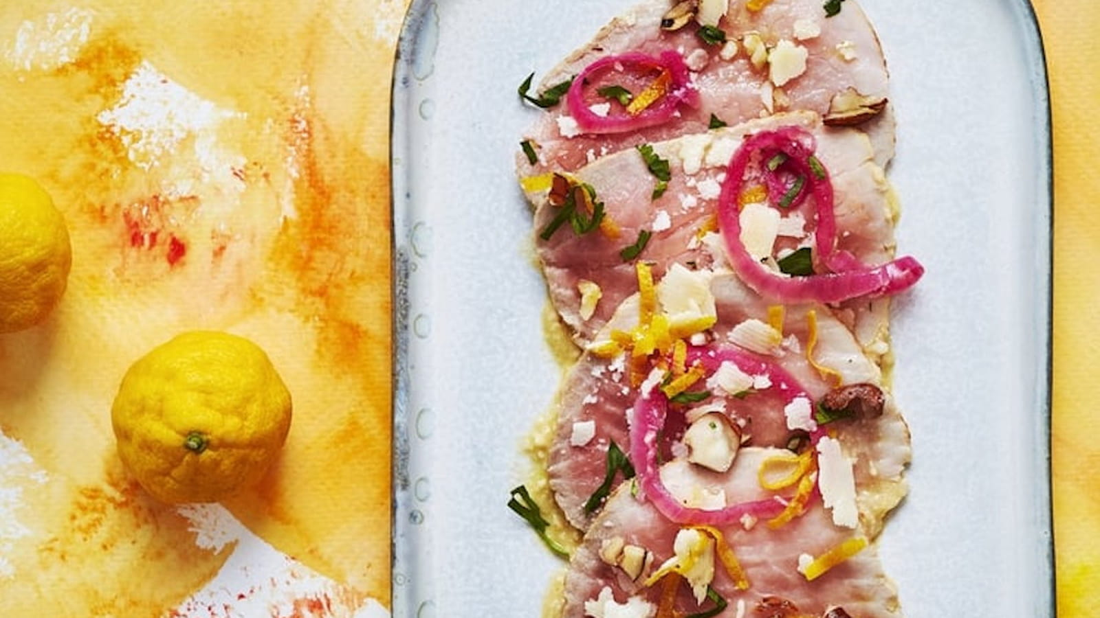 Mi-cuit de veau façon tonnato yuzu et amandes croquantes