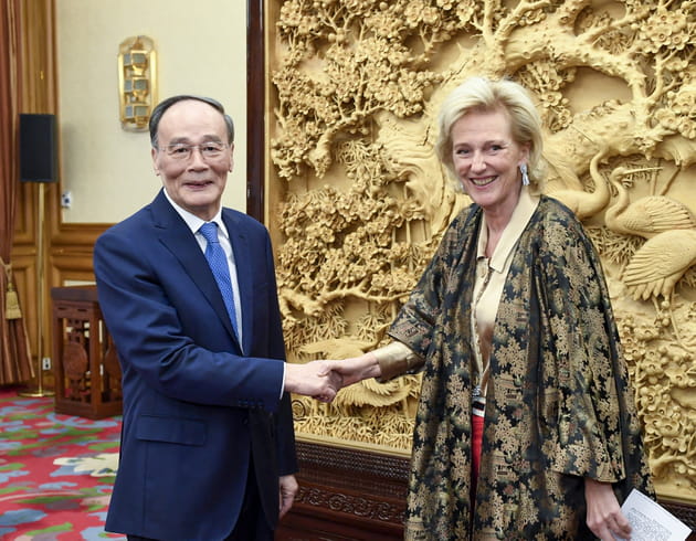 Astrid de Belgique lors de sa rencontre avec le Vice Président Chinois Wang Qishan