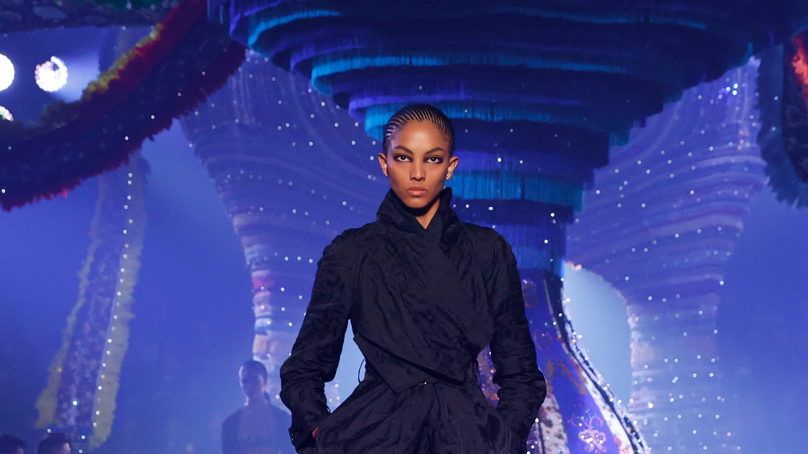 Look 37