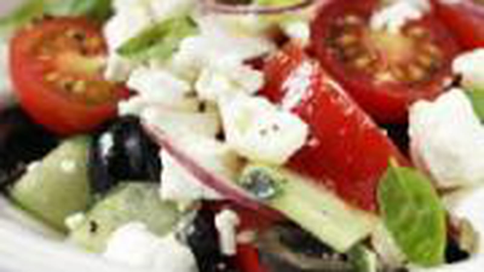 Salade grecque à la bûchette