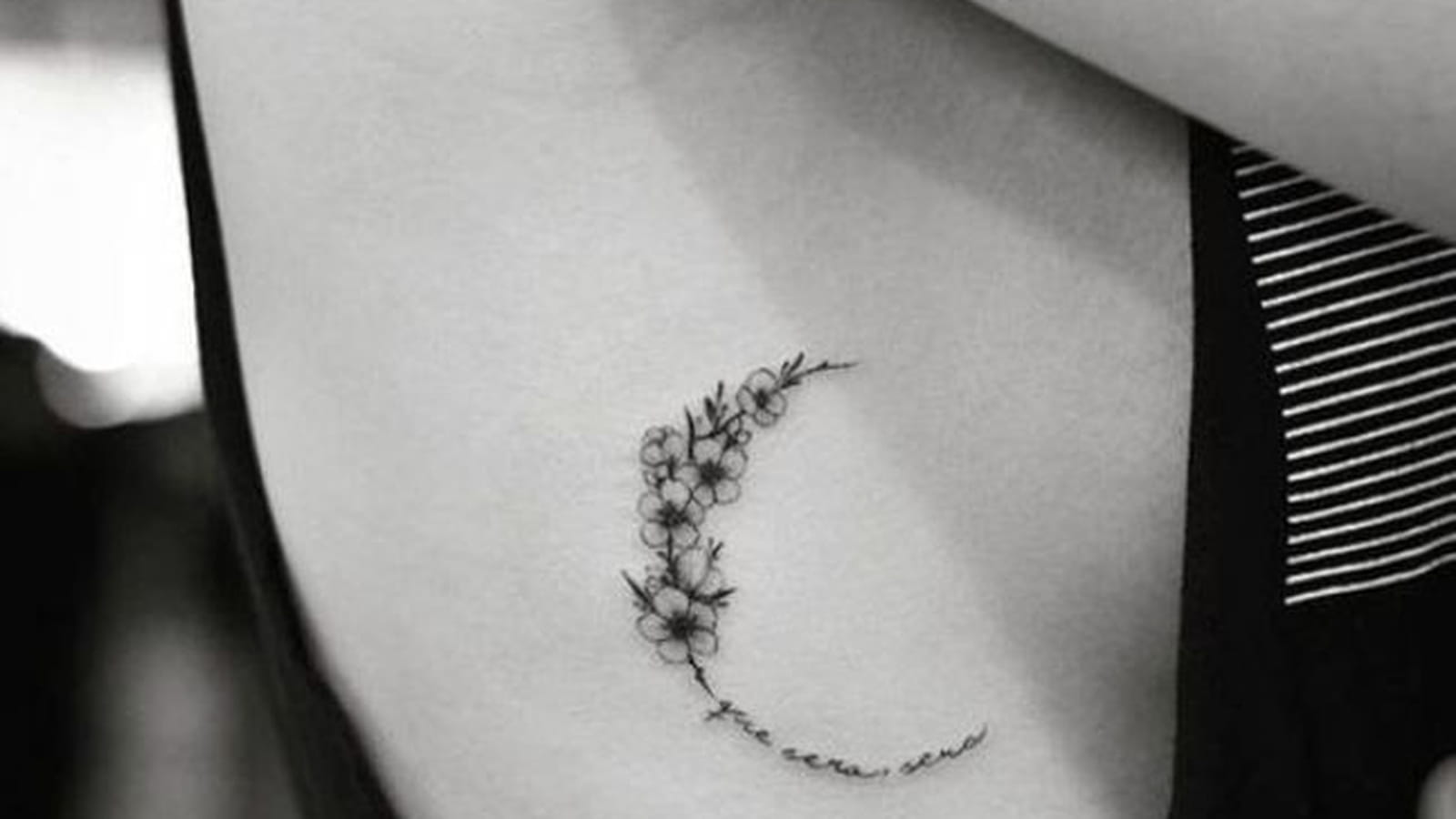 Lune fleurie sur le flanc