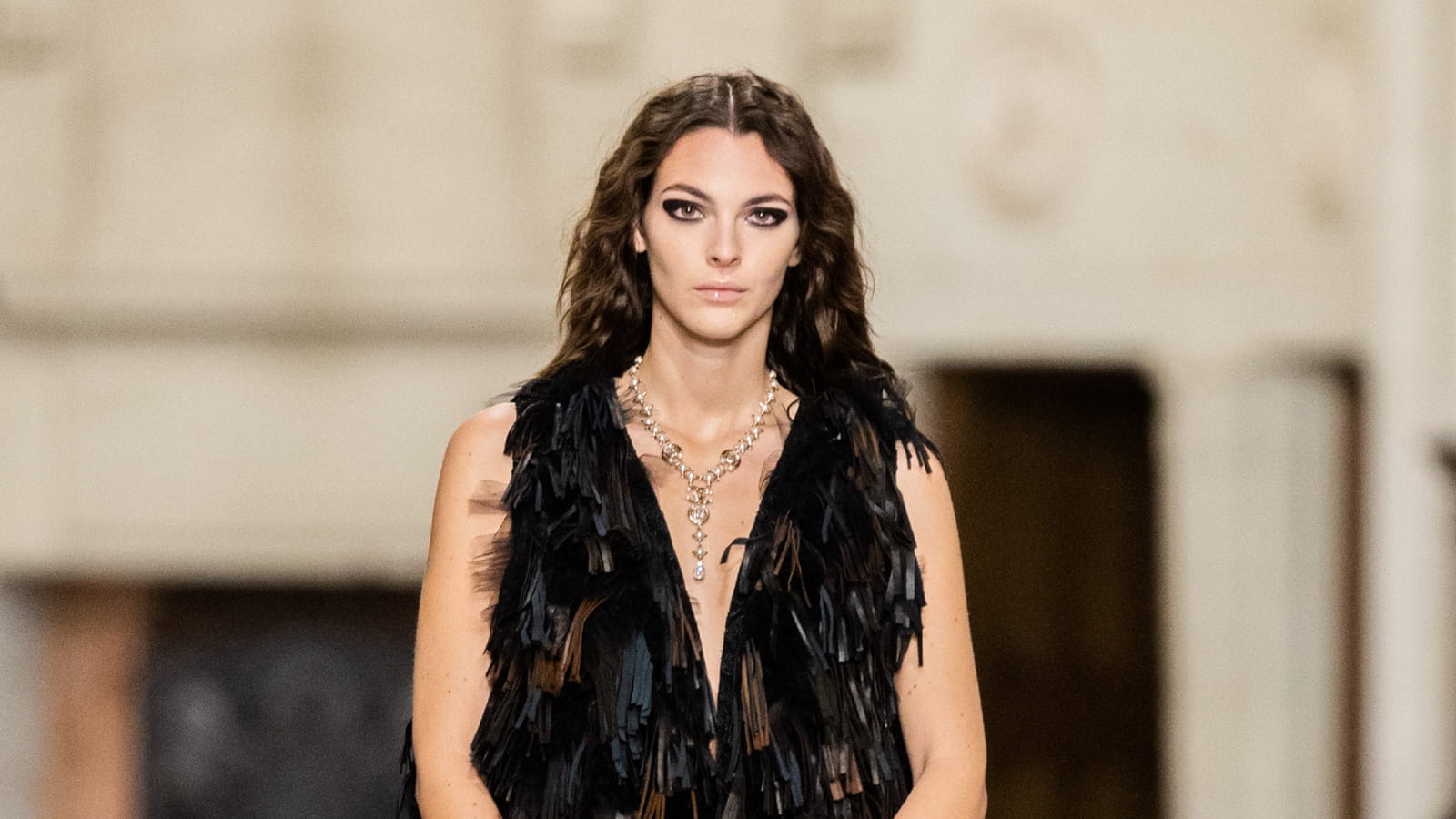 Look 37