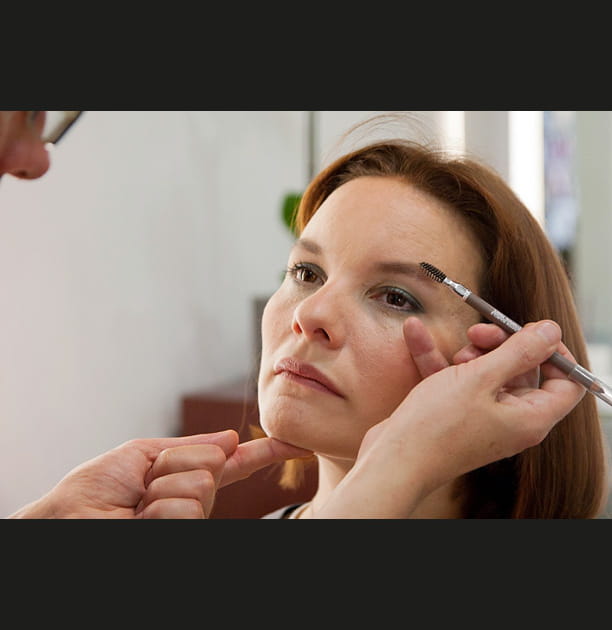 Le coiffage des sourcils