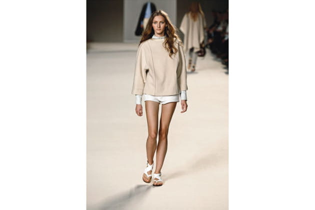 En short et camisole