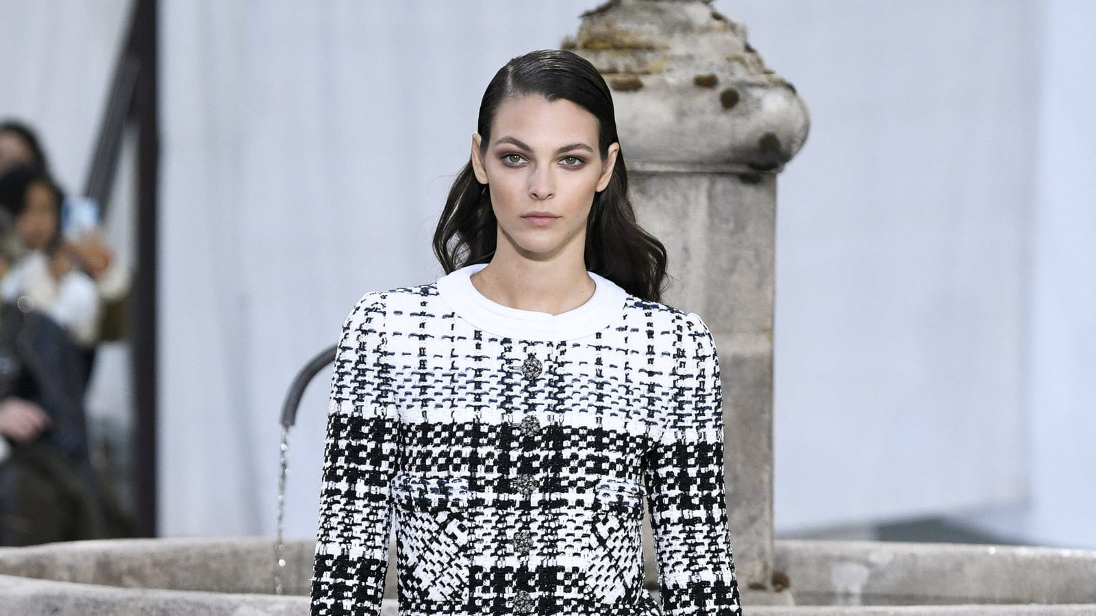 Look 1
