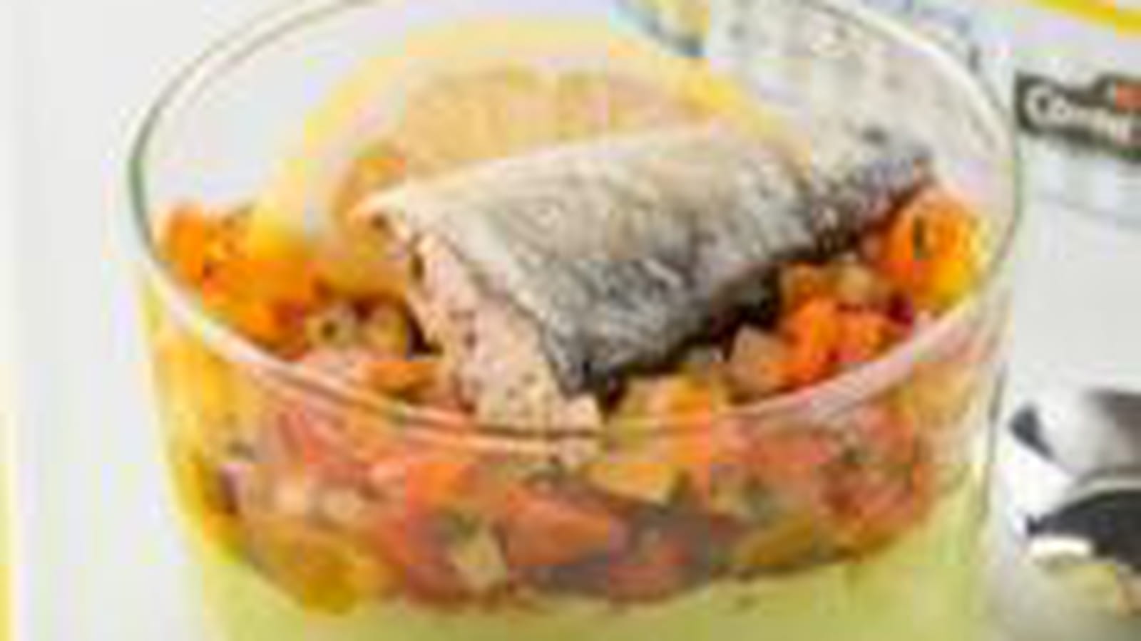 Verrine multicolore à la sardine et sa rondelle de citron