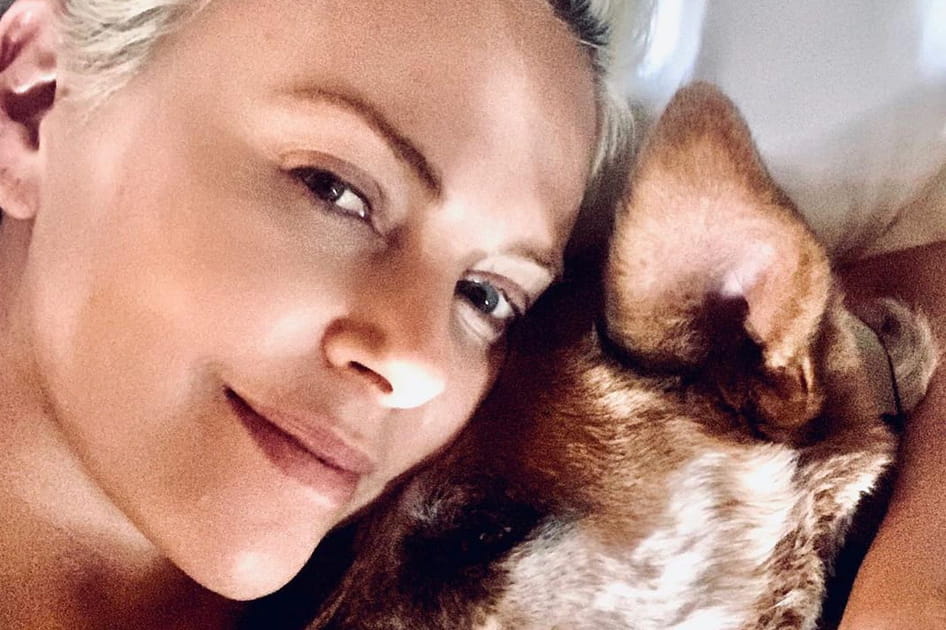 Charlize Theron sans maquillage