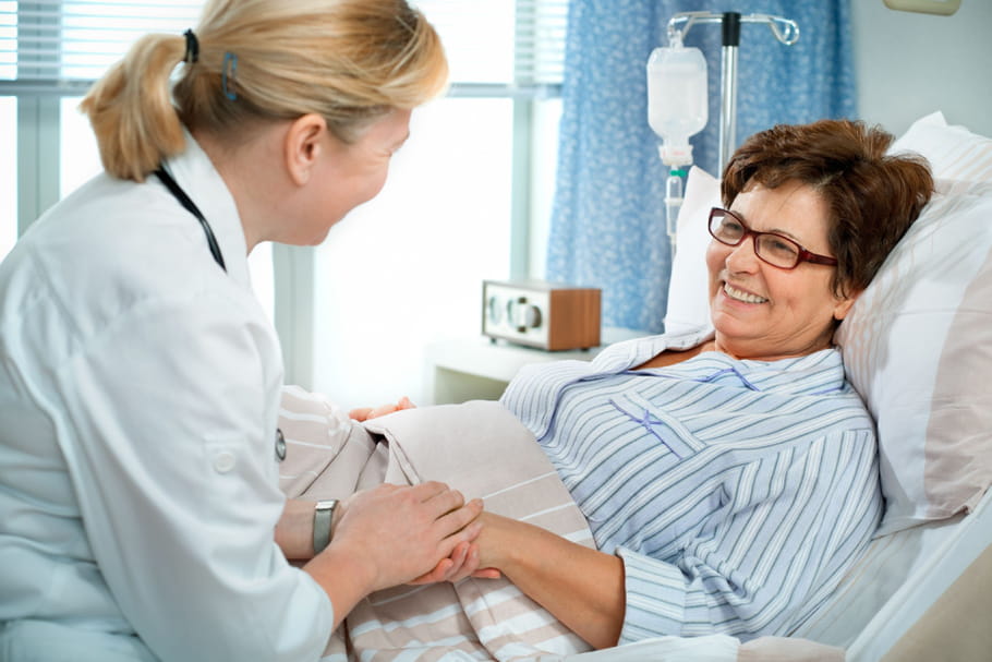 Cancer : le taux de mortalité poursuit sa baisse