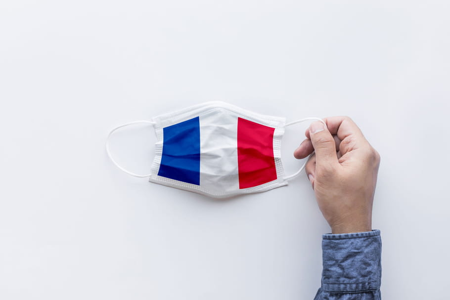 Victimes du coronavirus en France : âge, hommes, femmes, célébrités...
