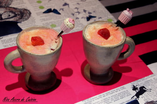 Tiramisu aux fruits rouges et sucre à barbe à papa