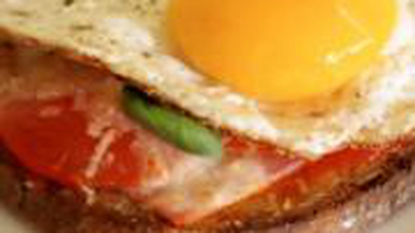 Tartine jambon, tomate et oeuf