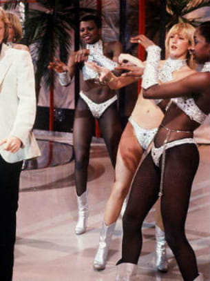 les clodettes et sandra-alma à droite. 