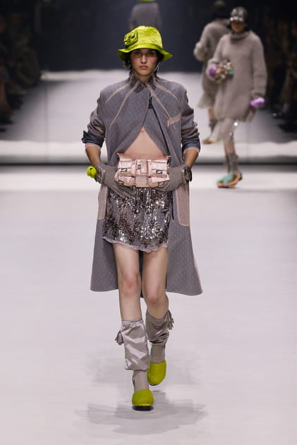 Look 5 du défilé Fendi