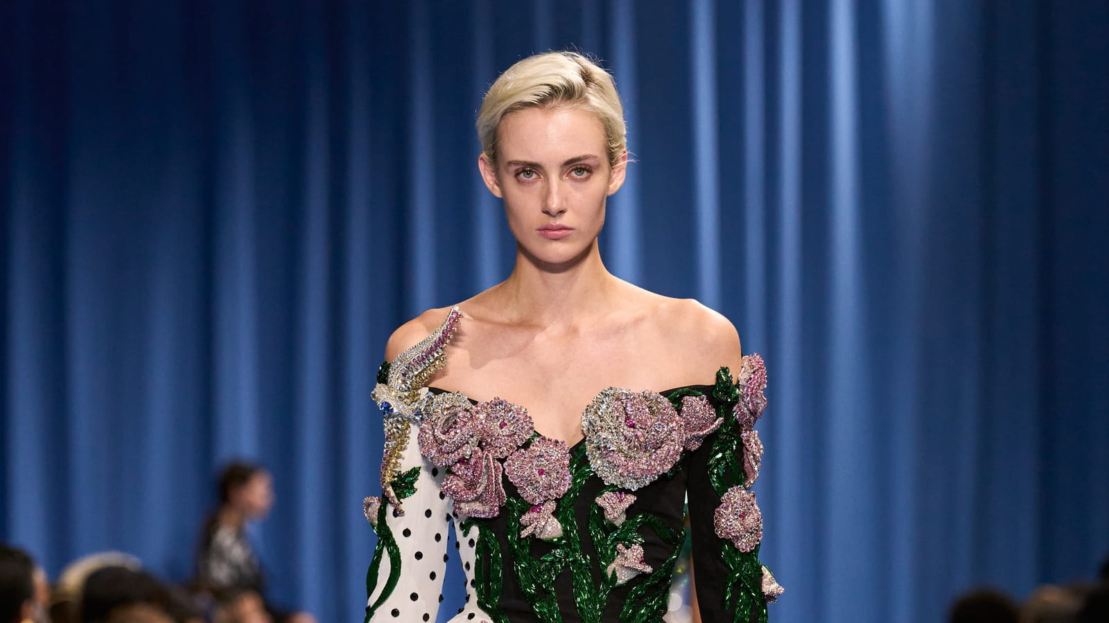 Look 50