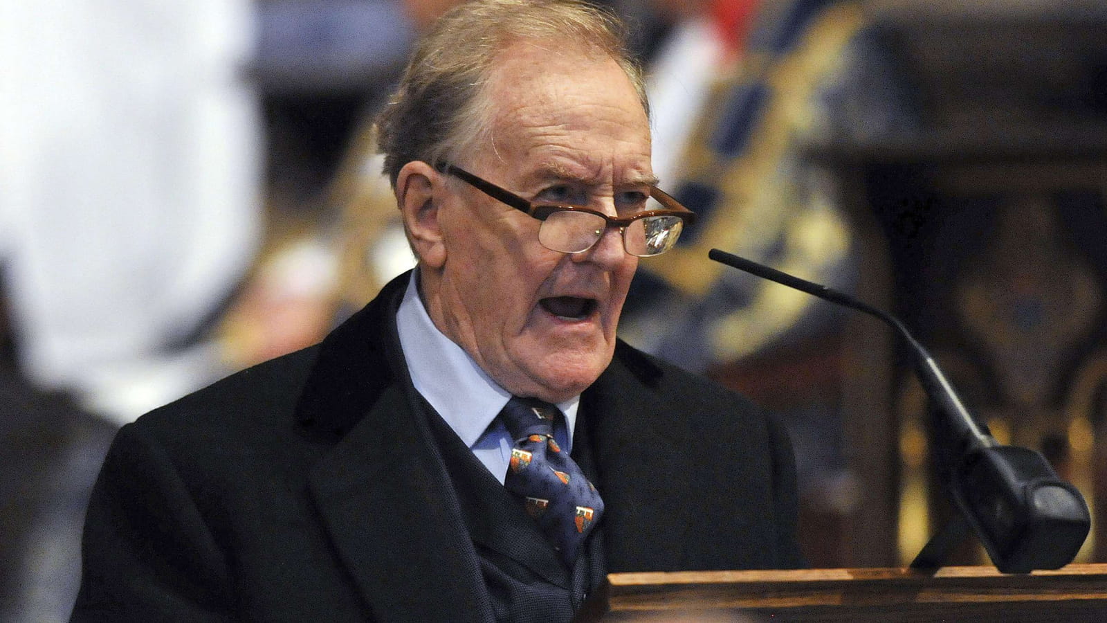Robert Hardy
