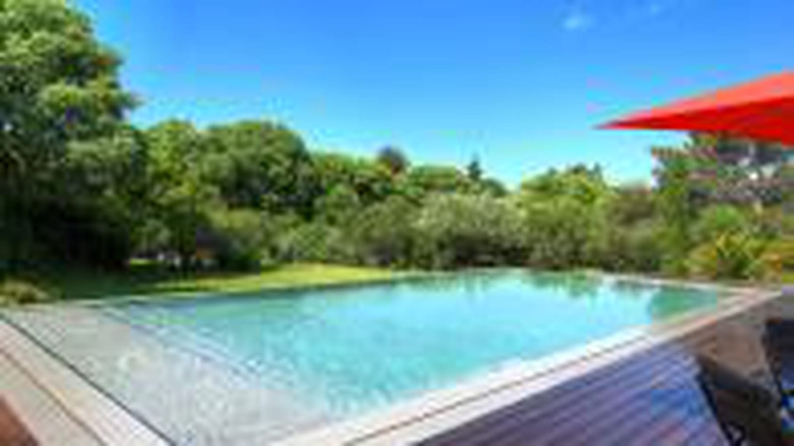 Piscine d'exception argent