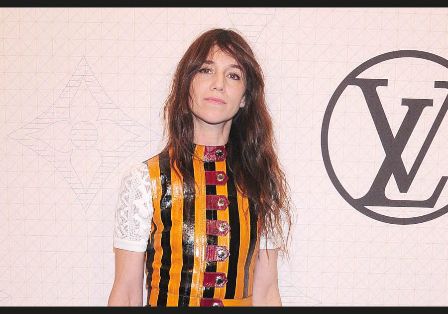 Charlotte Gainsbourg, divine avec sa m&egrave;che sur le c&ocirc;t&eacute;