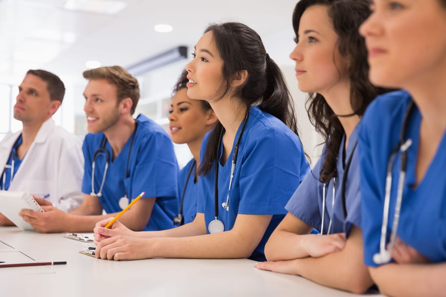 Réforme des études de santé : fin du "numerus clausus"