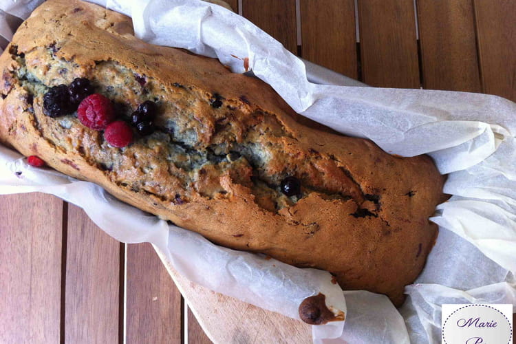 Cake aux fruits rouges et au citron : la recette facile