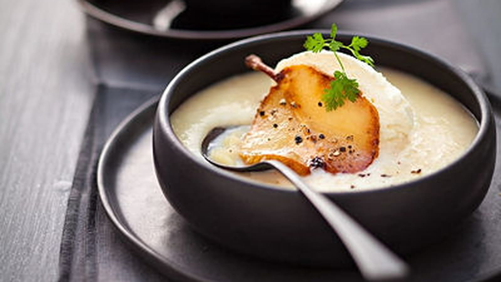 Velouté sucré-salé panais et poire