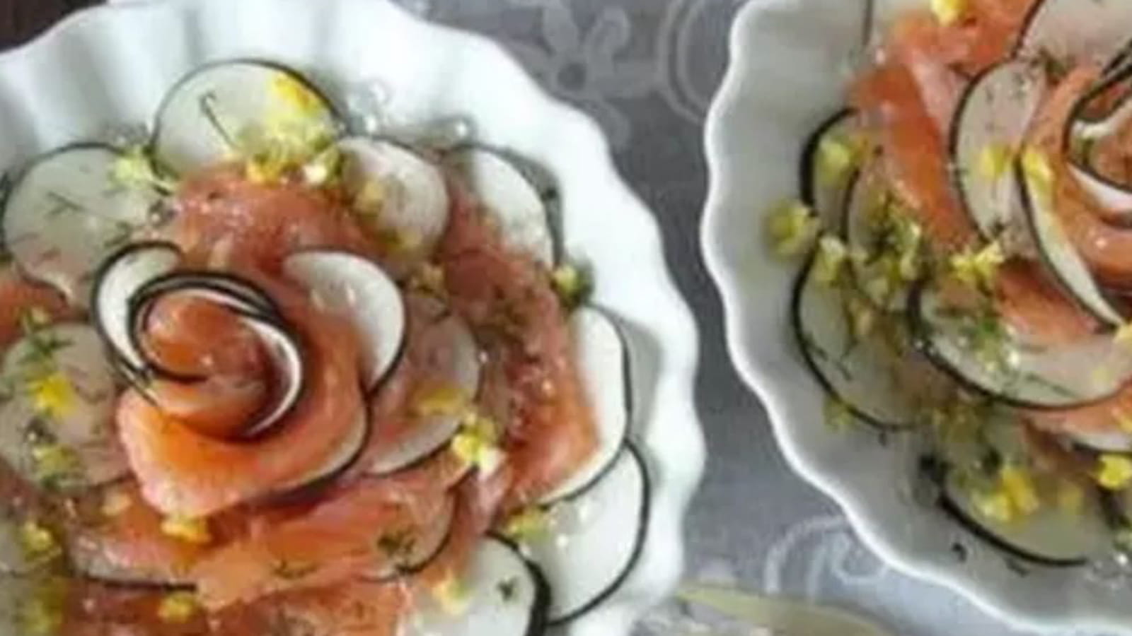 Fleur de saumon gravlax au radis noir