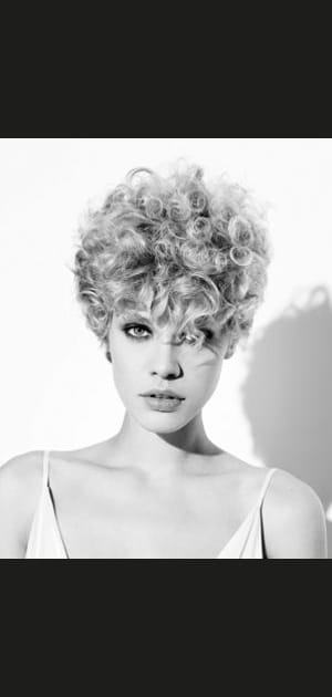 Coupe boule, version boucl&eacute;e