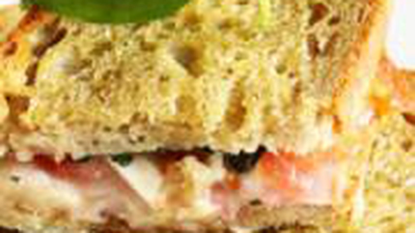 Croque au chèvre et au basilic