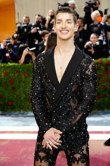 Manu Rios en Moschino