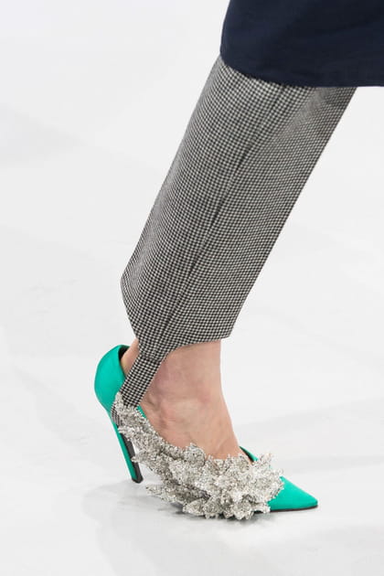 Les escarpins bijoux du d&eacute;fil&eacute; Balenciaga