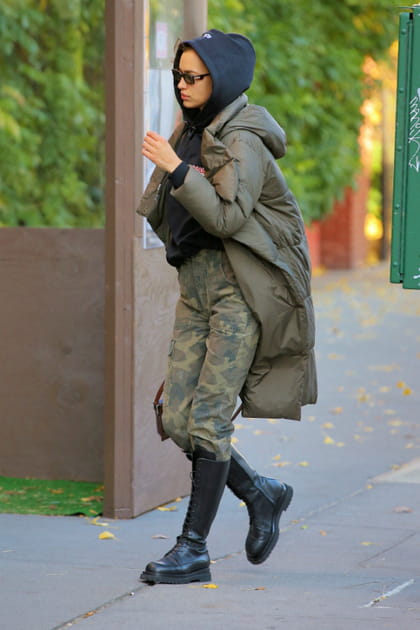 FLOP : Irina Shayk en look camouflage