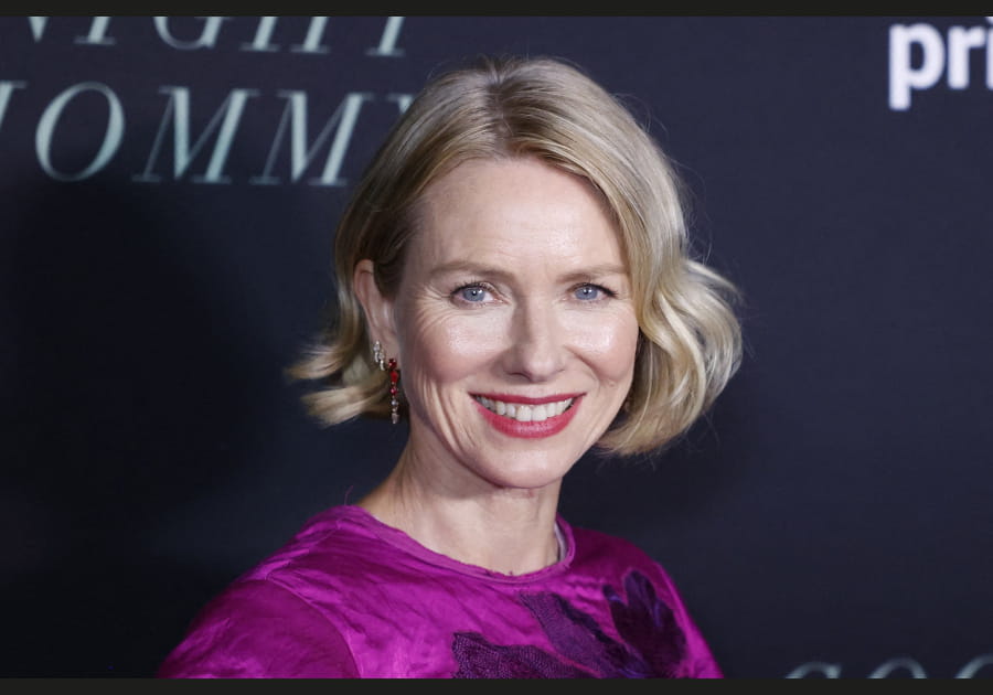 Naomi Watts, &agrave; couper le souffle avec son carr&eacute; r&eacute;tro