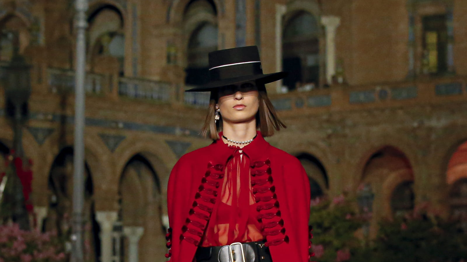 Look 27