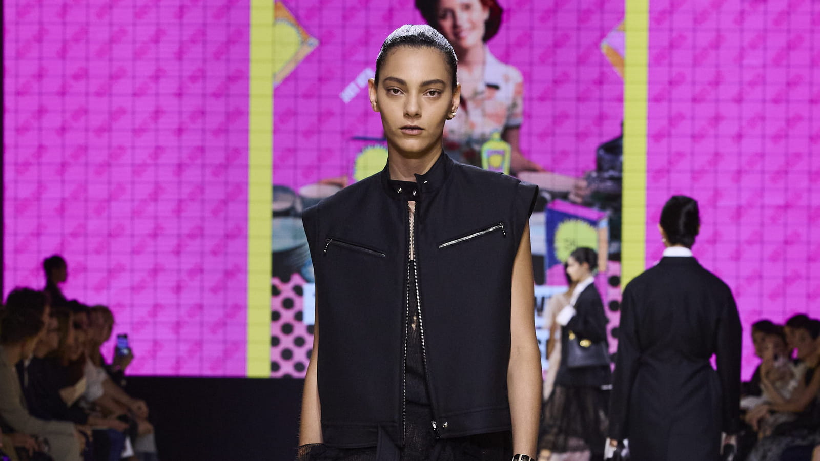 Look 23