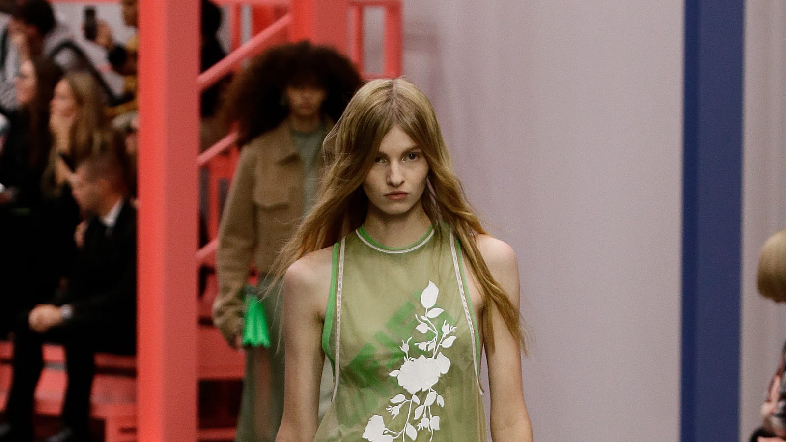 Look 13 