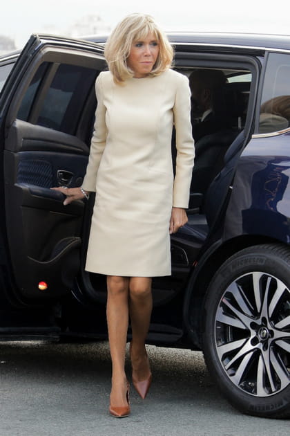 Brigitte Macron version tapis rouge  en robe Louis Vuitton