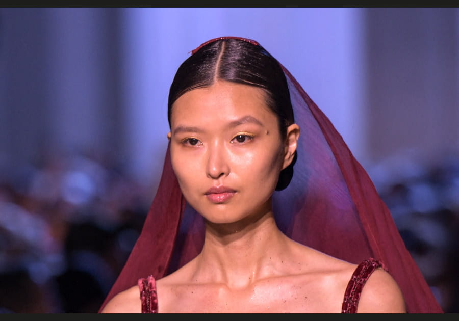 Le liner dor&eacute; d'Elie Saab